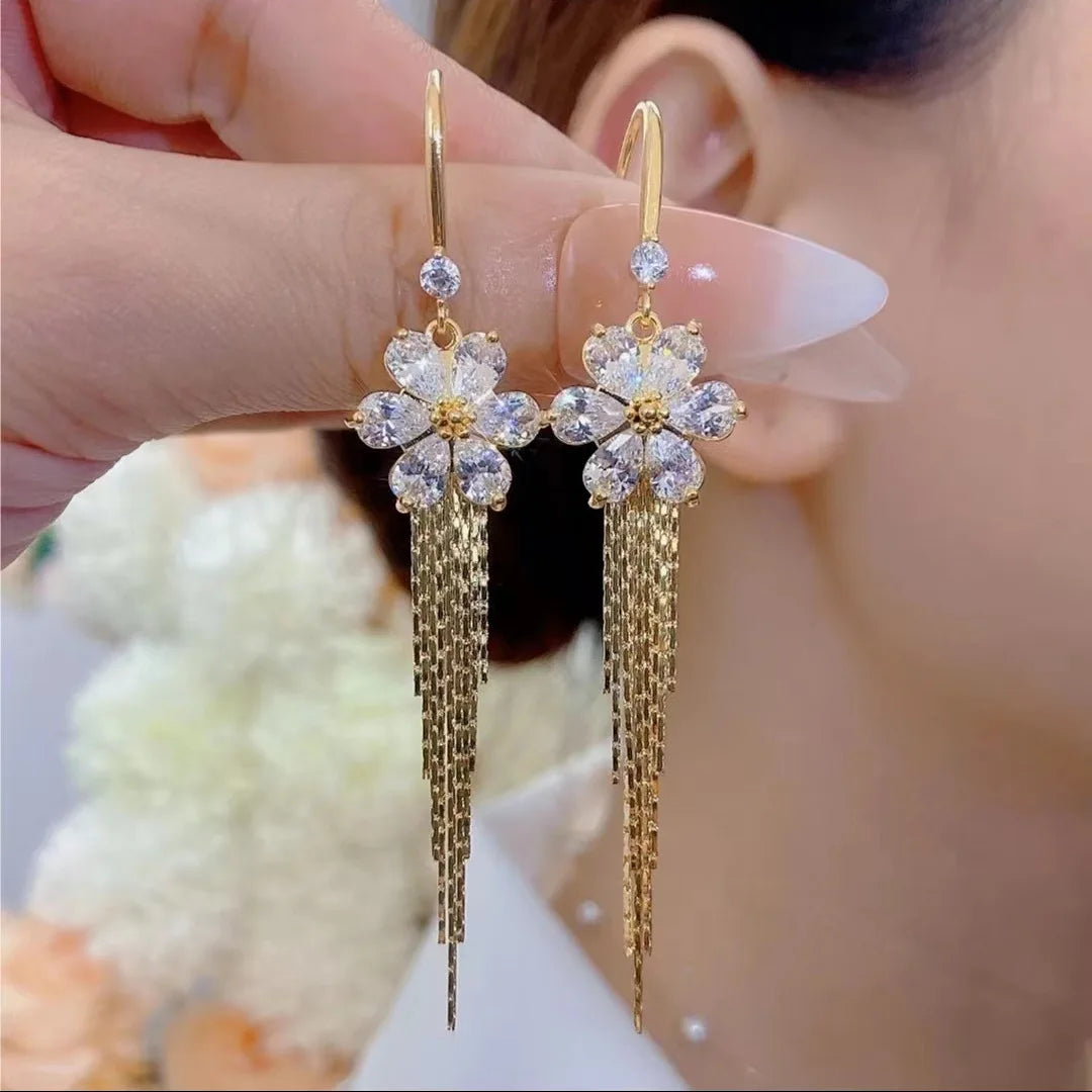 Elegant White  Flower Drop Shape Gold