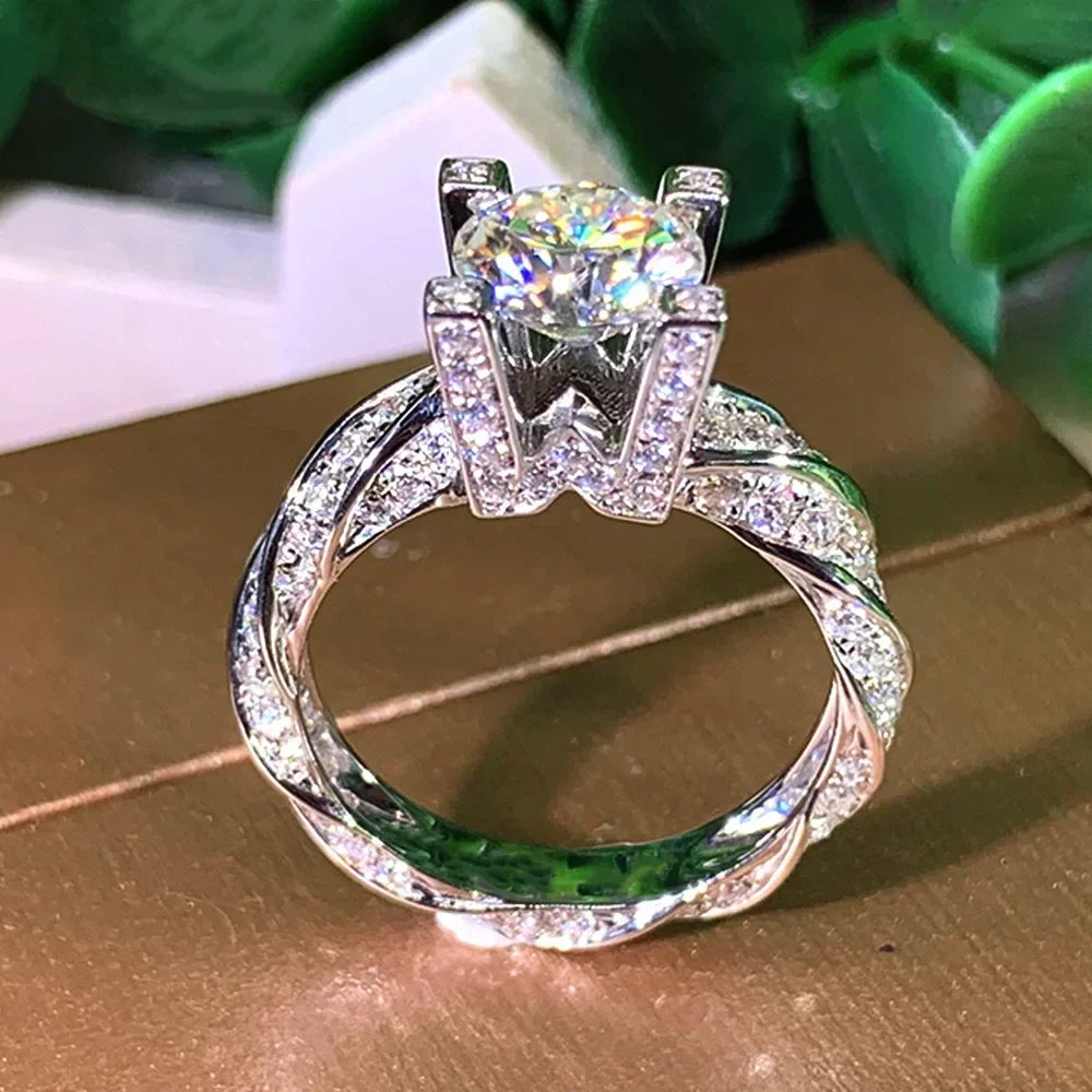 Valuable Lab Emerald Diamond Finger Ring Party