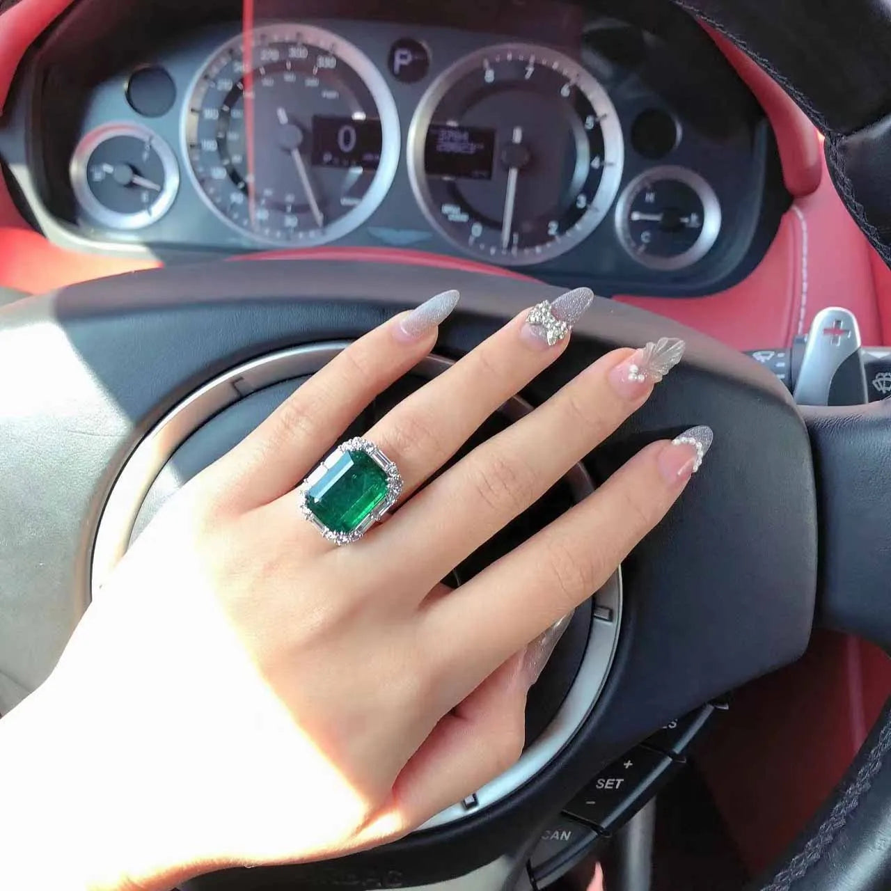 Valuable Lab Emerald Diamond Finger Ring Party